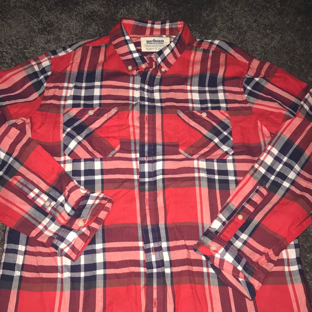 Men’s long sleeve button up